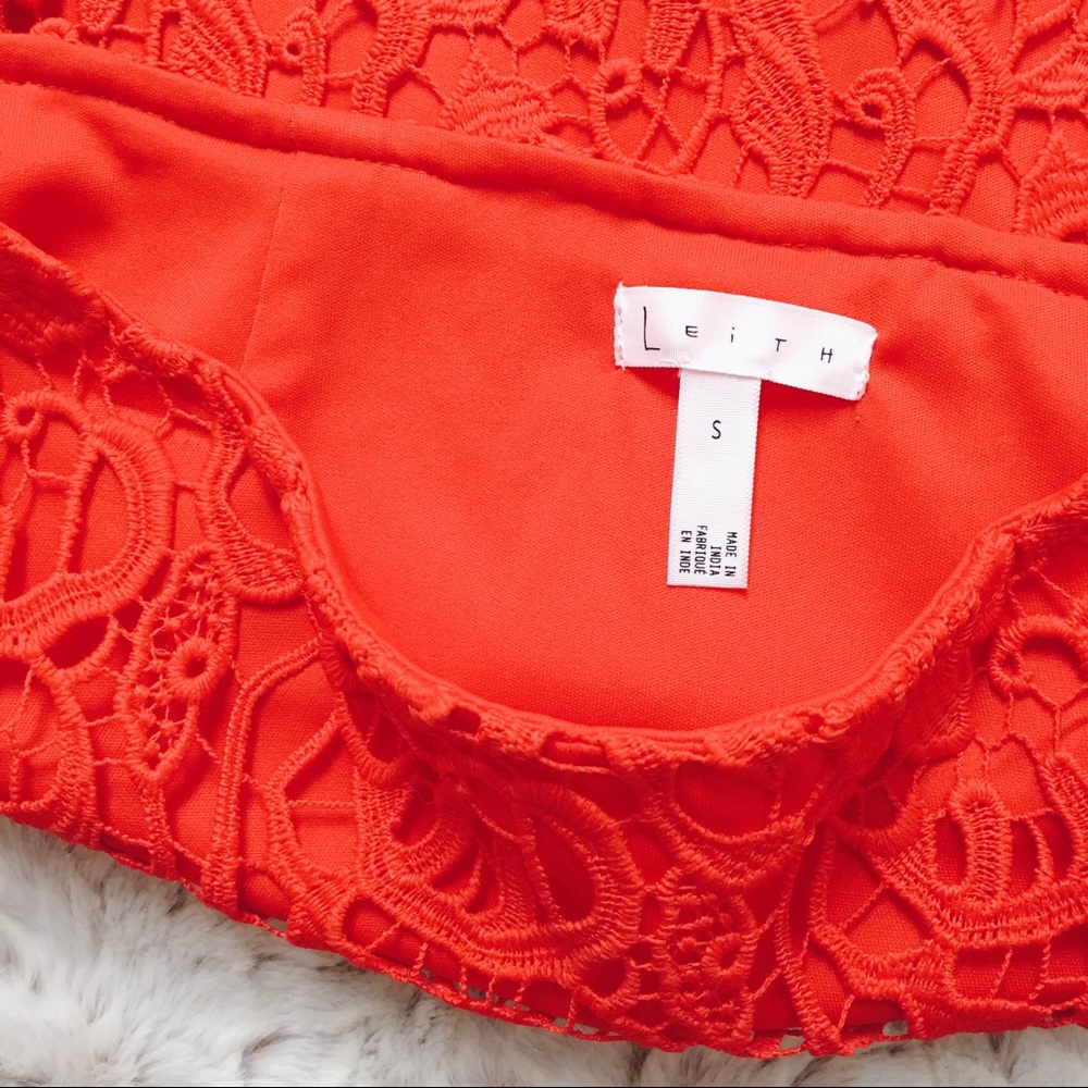 Leith Red Floral Lace Pencil Skirt - Picture 4 of 6